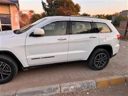 جیپ گراند شیرۆکی